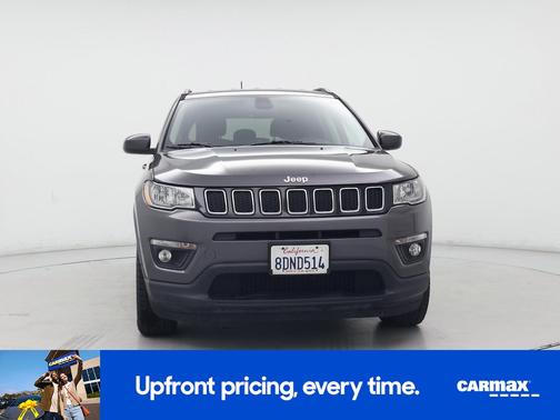 Gray 2018 Jeep Compass Latitude
