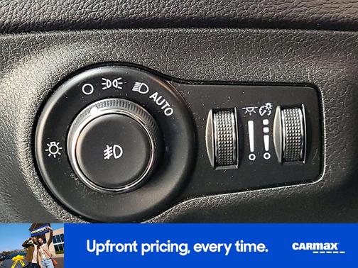 Gray 2018 Jeep Compass Latitude