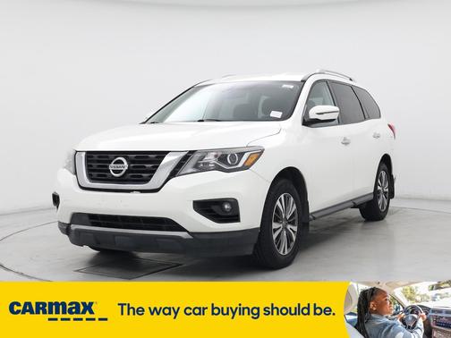 2017 Nissan Pathfinder SV