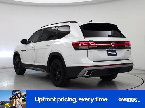 White 2024 Volkswagen Atlas Peak Edition SE w/Tech
