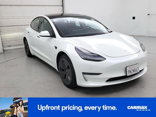 White 2022 Tesla Model 3