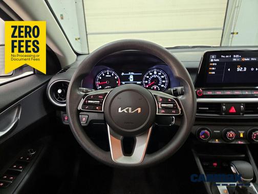 White 2023 Kia Forte LXS