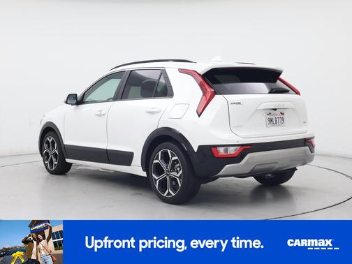 White 2024 Kia Niro EX Touring