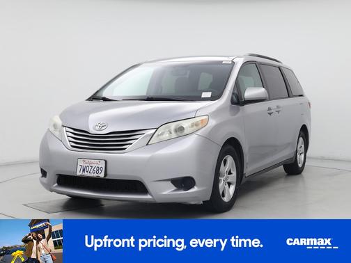 2017 Toyota Sienna LE