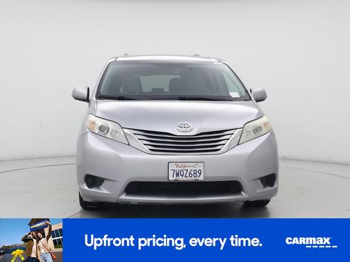 2017 Toyota Sienna LE