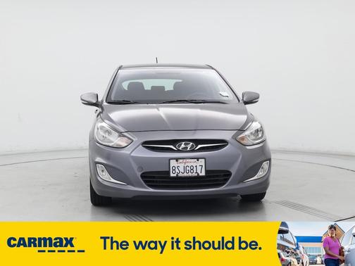 2013 Hyundai Accent SE