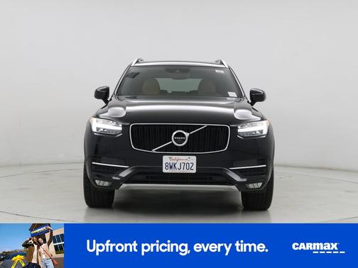 2017 Volvo XC90 T6 Momentum