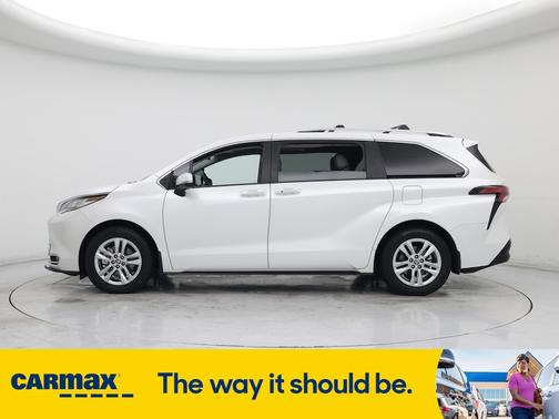 2023 Toyota Sienna Limited
