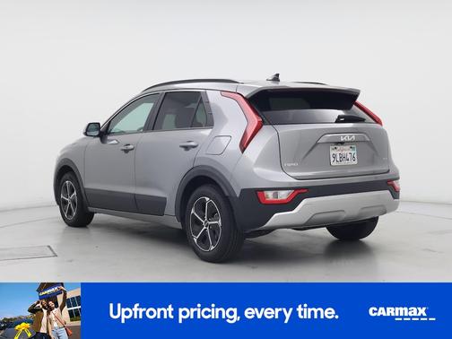 Gray 2024 Kia Niro EX