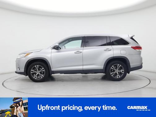 Gray 2019 Toyota Highlander LE