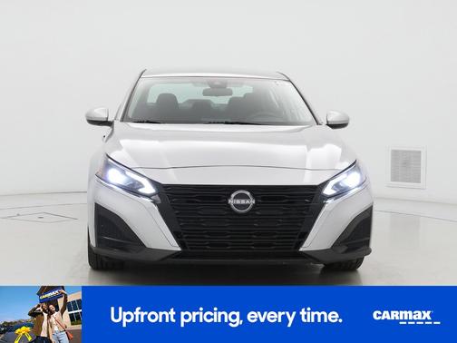 2023 Nissan Altima SV