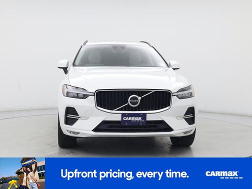 2022 Volvo XC60 B5 Momentum