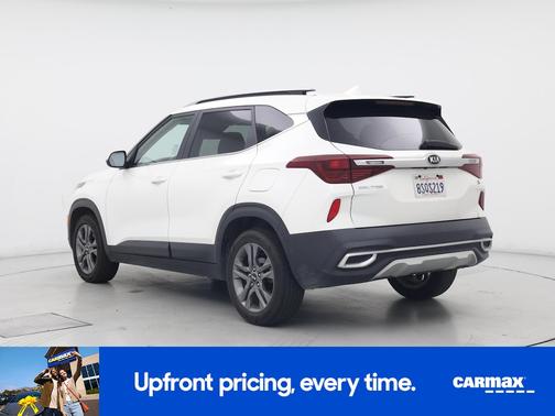 White 2021 Kia Seltos S