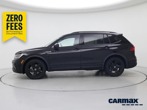 Black 2023 Volkswagen Tiguan SE R-Line Black