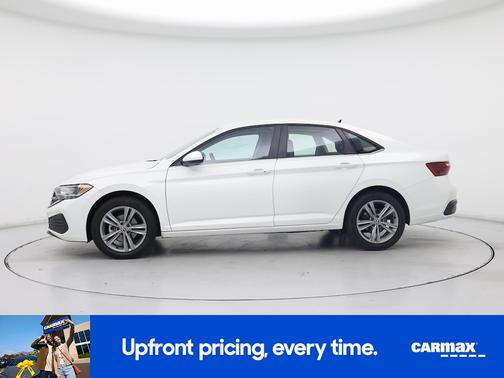White 2023 Volkswagen Jetta SE