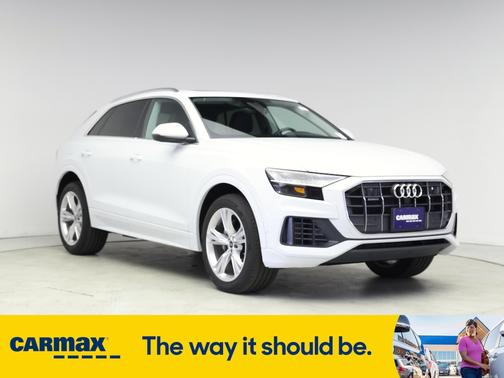 2023 Audi Q8 Premium