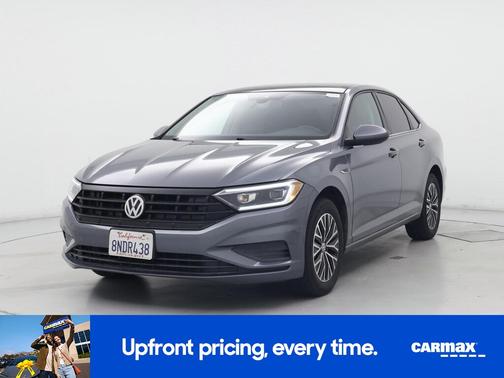 Gray 2019 Volkswagen Jetta SEL