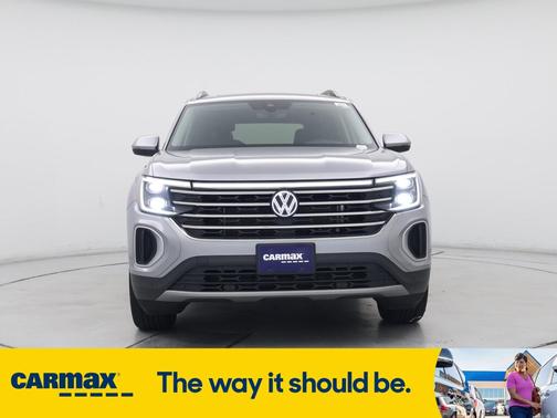 2024 Volkswagen Atlas SE w/Tech