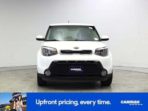 White 2016 Kia Soul +