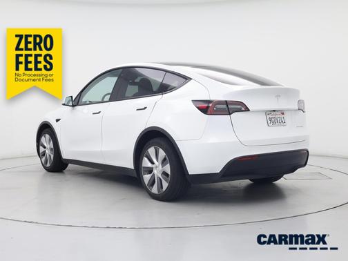 White 2023 Tesla Model Y Long Range