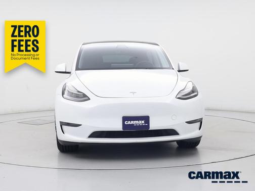 White 2023 Tesla Model Y Long Range
