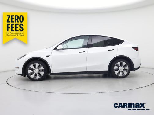 White 2023 Tesla Model Y Long Range
