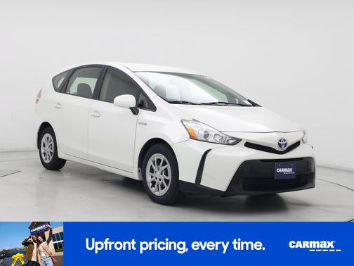 2016 Toyota Prius v Two