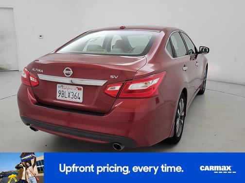 Red 2016 Nissan Altima SV