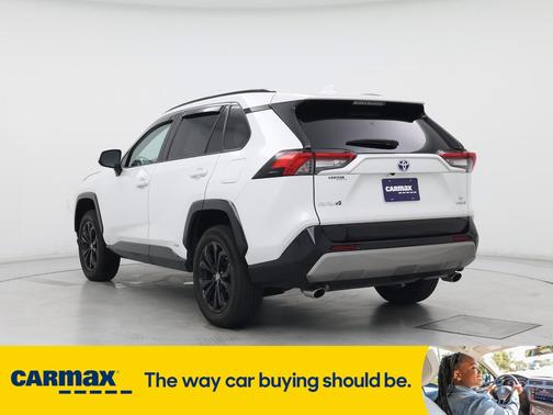 2024 Toyota RAV4 Hybrid SE
