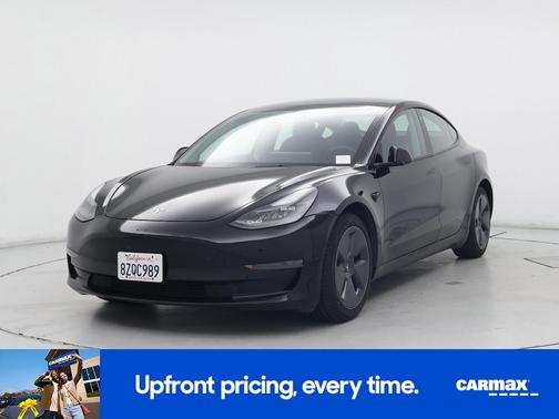 Black 2022 Tesla Model 3