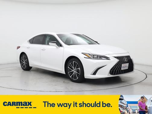2025 Lexus ES 300h