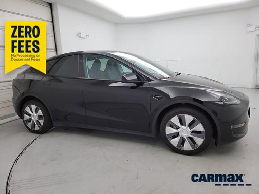 Black 2023 Tesla Model Y Long Range