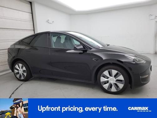 Black 2023 Tesla Model Y Long Range