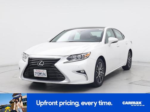 White 2017 Lexus ES 350