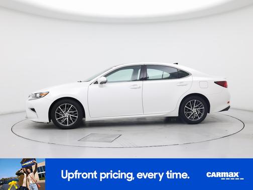 White 2017 Lexus ES 350