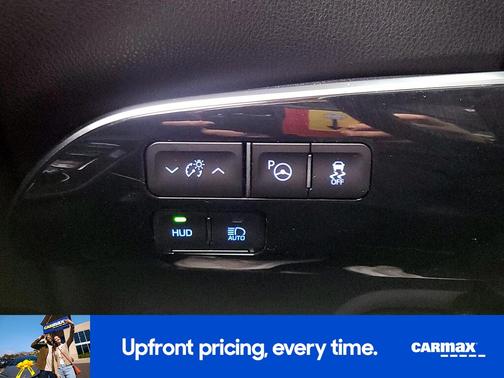 2019 Toyota Prius XLE