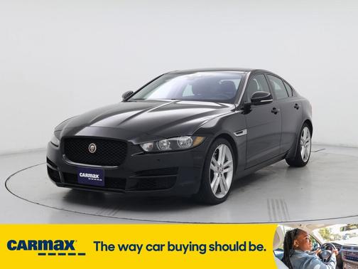 2017 Jaguar XE Prestige