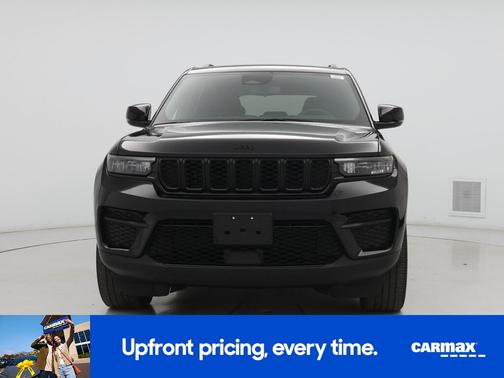 Black 2023 Jeep Grand Cherokee Altitude