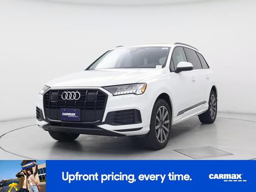 White 2023 Audi Q7 Premium Plus