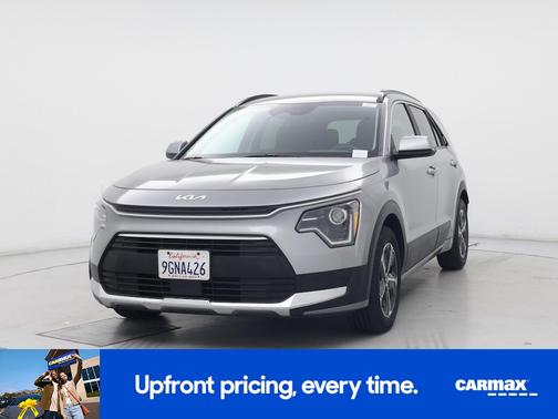 Gray 2023 Kia Niro EX