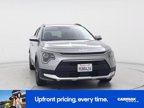 Gray 2023 Kia Niro EX
