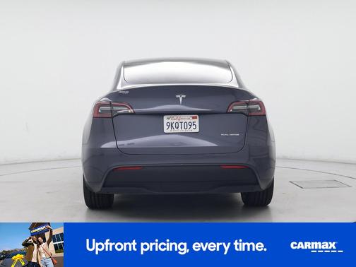 Gray 2023 Tesla Model Y Long Range
