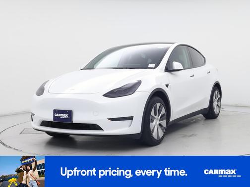 White 2024 Tesla Model Y Long Range