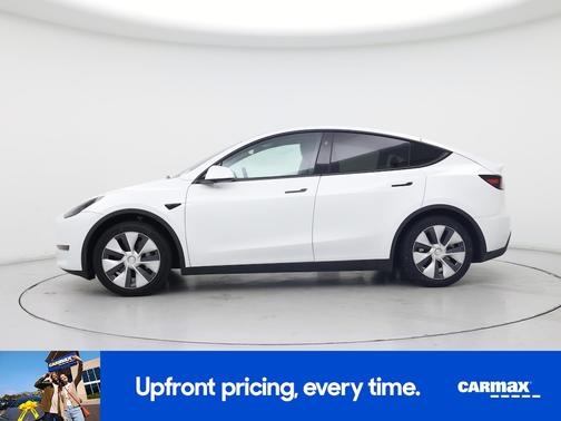 White 2024 Tesla Model Y Long Range