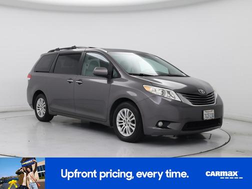Gray 2014 Toyota Sienna XLE