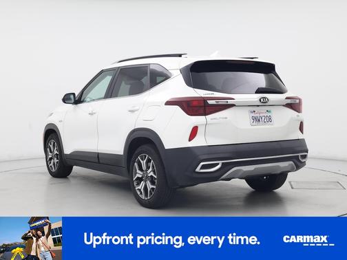 White 2021 Kia Seltos EX