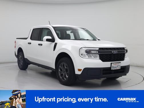 White 2023 Ford Maverick XLT