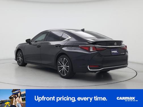 2024 Lexus ES 300h 