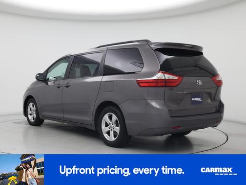 2017 Toyota Sienna LE