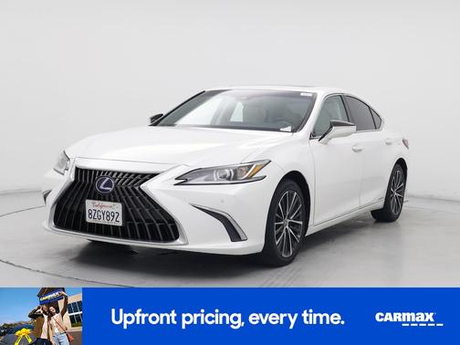 2022 Lexus ES 300h 